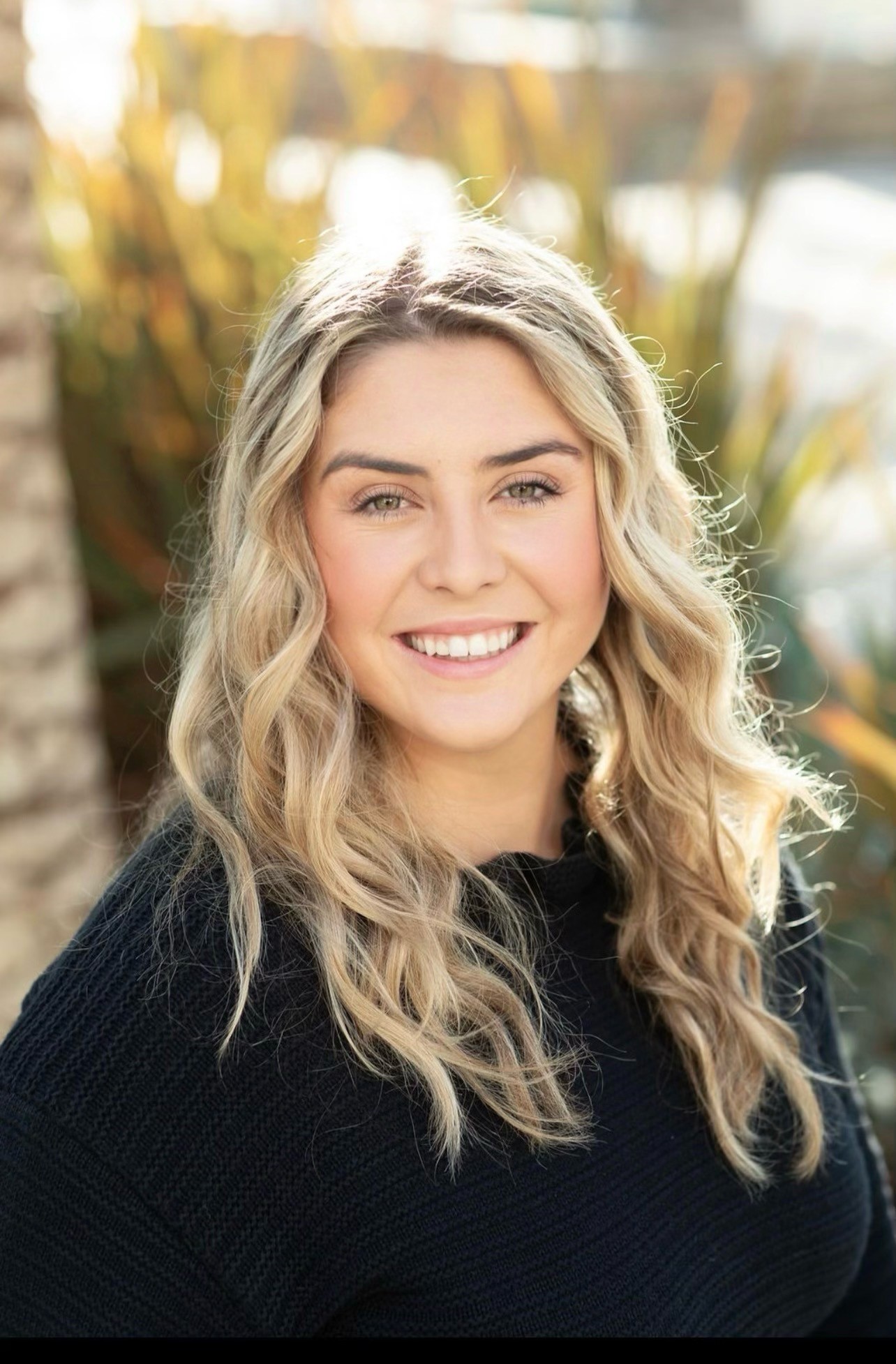 nicole headshot