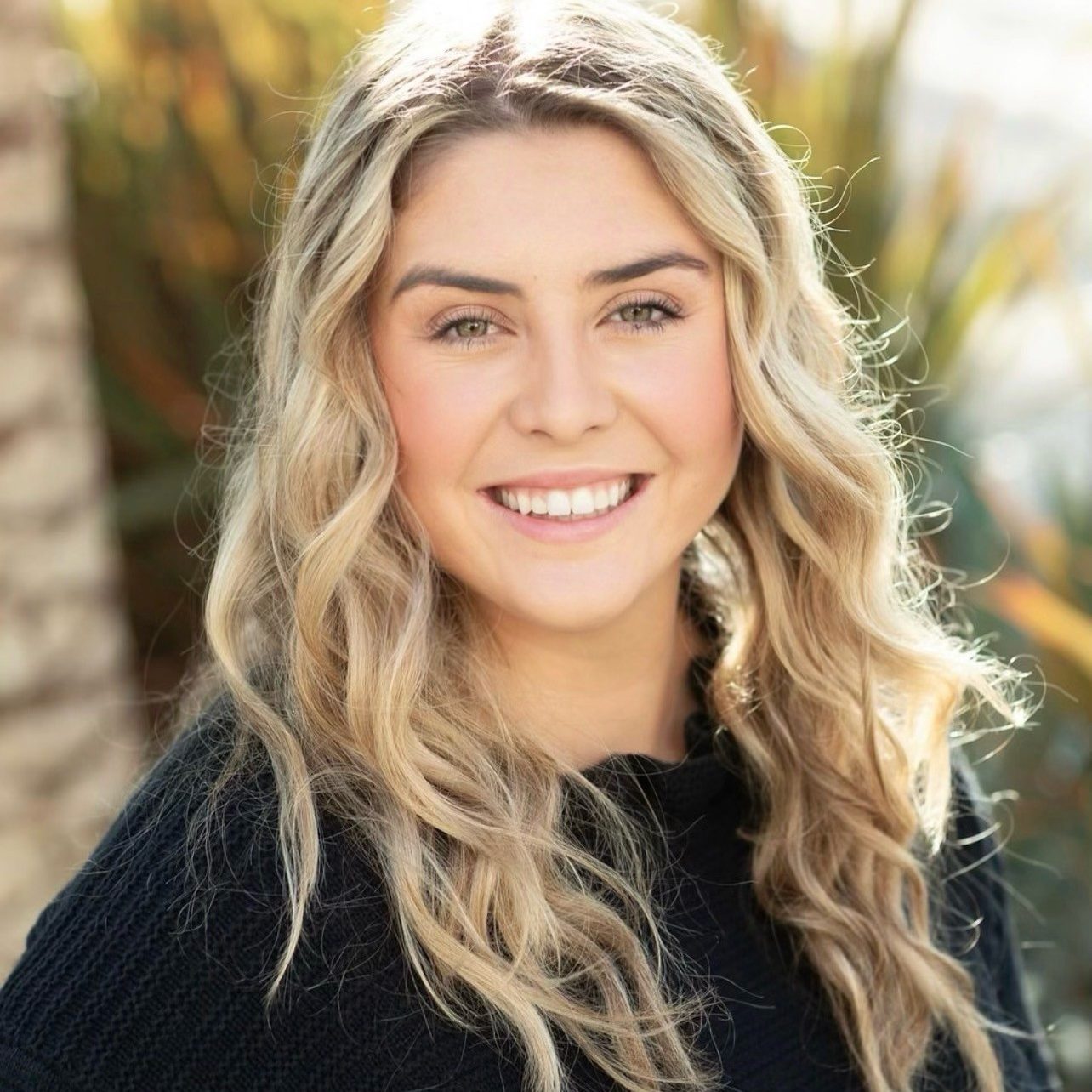 nicole headshot